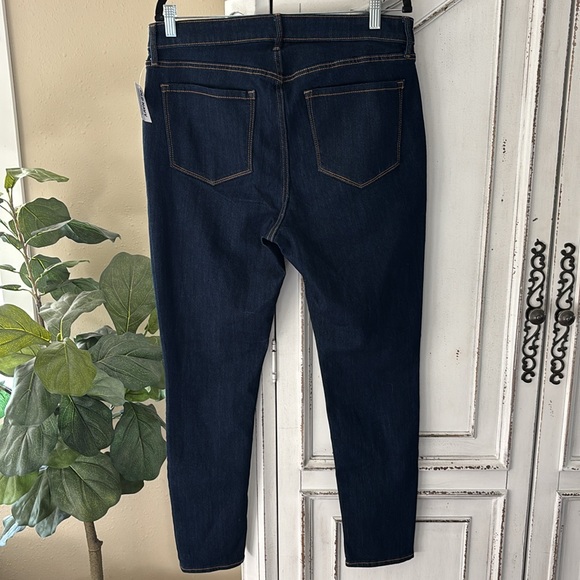 NWT Old Navy High Rise Super Skinny Dark Wash Jeans, Women’s Size 14 - Picture 2 of 8